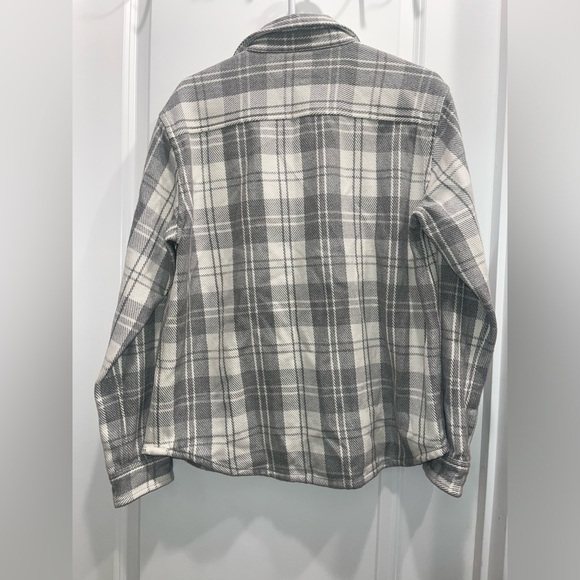 Outerknown Women’s blanket Shirt - Picture 3 of 4